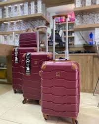 Mala Gladiador em Polipropileno Cadeado TSA Rodas 360º